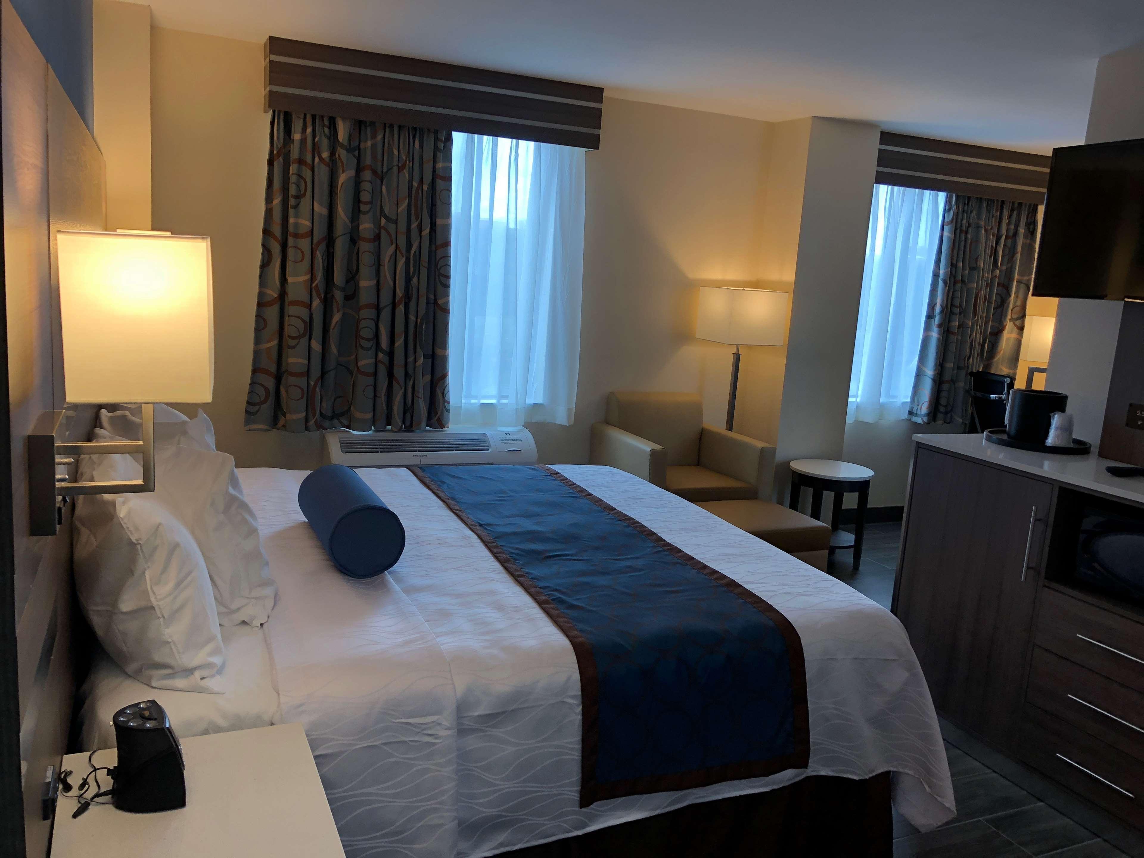 Best Western Plus Stadium Inn New York Exterior foto