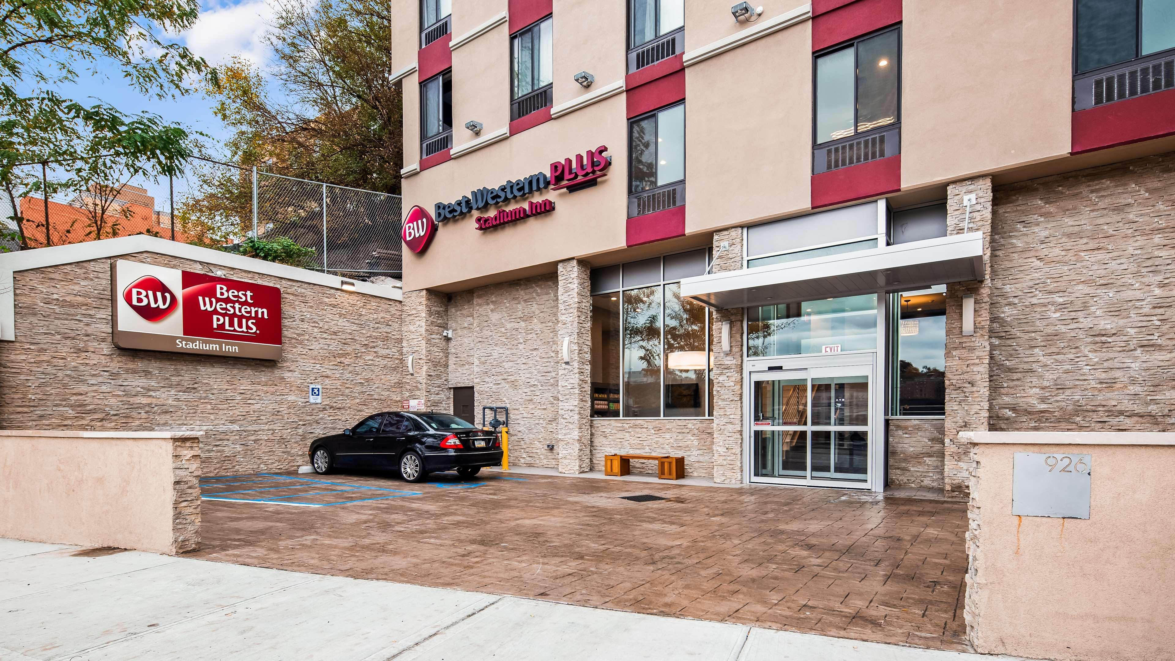 Best Western Plus Stadium Inn New York Exterior foto